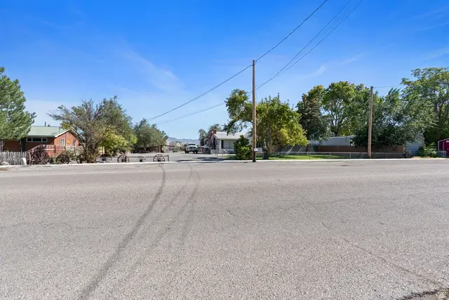 241 S Quirk St, Grantsville, UT 84029 - Image #2