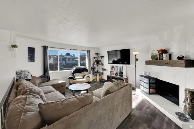 5240 W Cherrywood Ln, West Valley City, UT 84120 - Image #2