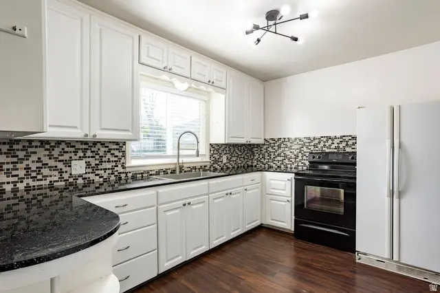 395 N 1st St, Tooele, UT 84074 - #3