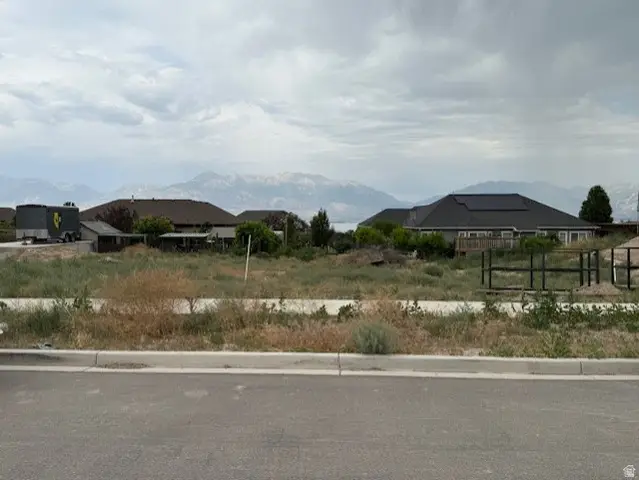 2042 S Roan Ave, Saratoga Springs, UT 84043 - Image #1