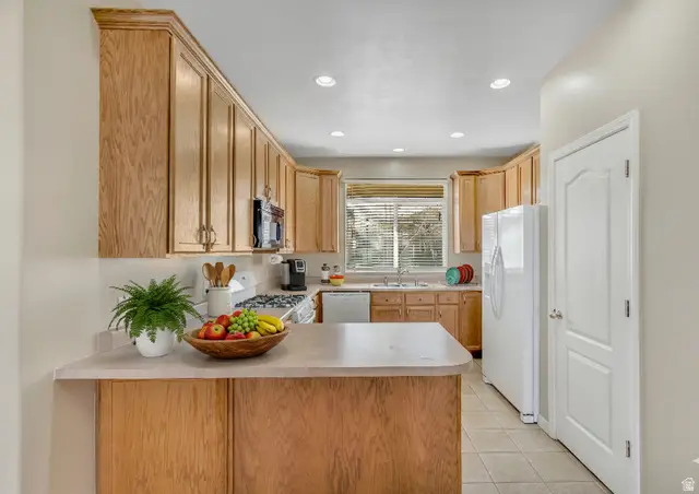 8403 S 6430 W, West Jordan, UT 84081 - Image #2