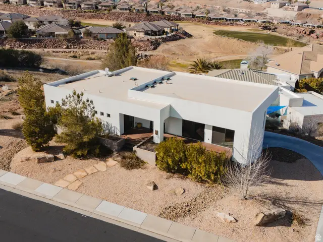 2176 S Southgate Hills Dr, Saint George, UT 84770 - Image #1