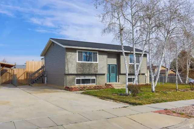 5956 W Jargon Cir, Kearns, UT 84118 - Image #1