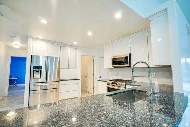 1466 N Lewis Peak Dr, Ogden, UT 84404 - Image #3