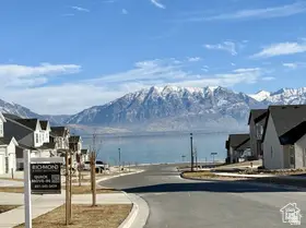 3329 Zigzag Heron Dr S #802, Saratoga Springs, UT 84045 - Image #2