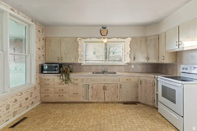 199 N 300 W, Monroe, UT 84754 - Image #3