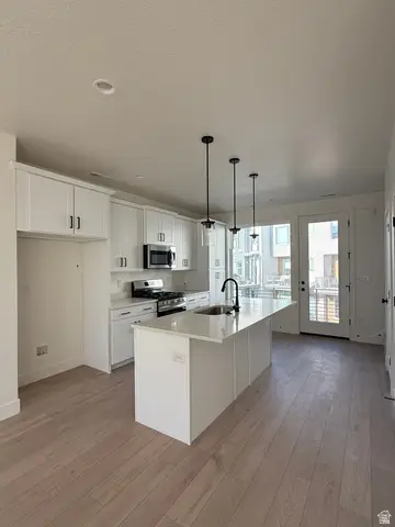 1486 W Kierra Court (565 N) #147, Farmington, UT 84025 - Image #3