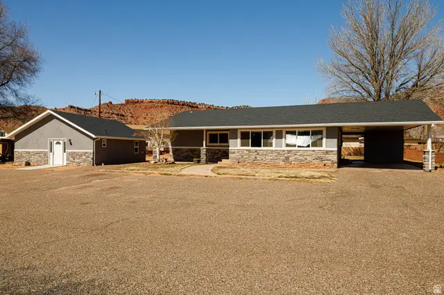 163 E 200 N, Kanab, UT 84741 - #1
