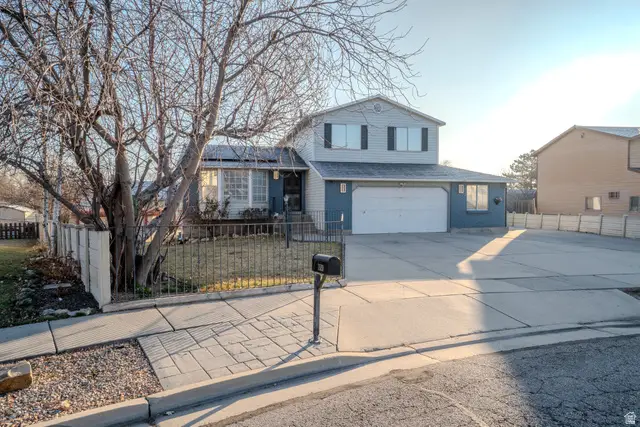 7529 S Springbrook Dr W, West Jordan, UT 84084 - Image #3
