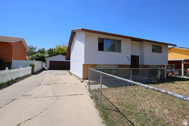 4452 S Red Cherry Cir W, West Valley City, UT 84120 - Image #2