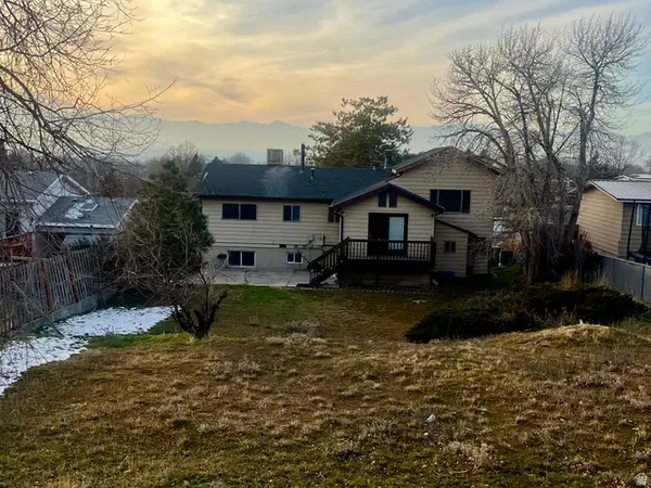 9443 S Electra St, Sandy, UT 84094