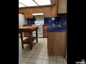 304 W Willow Way, Pleasant View, UT 84414 - Image #2