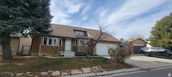 9750 S Tayside Dr W, South Jordan, UT 84009