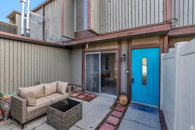 5423 S Tonalea Dr, Murray, UT 84107 - Image #3