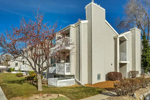 875 E Arrowhead Ln S #46, Salt Lake City, UT 84107 - Image #1