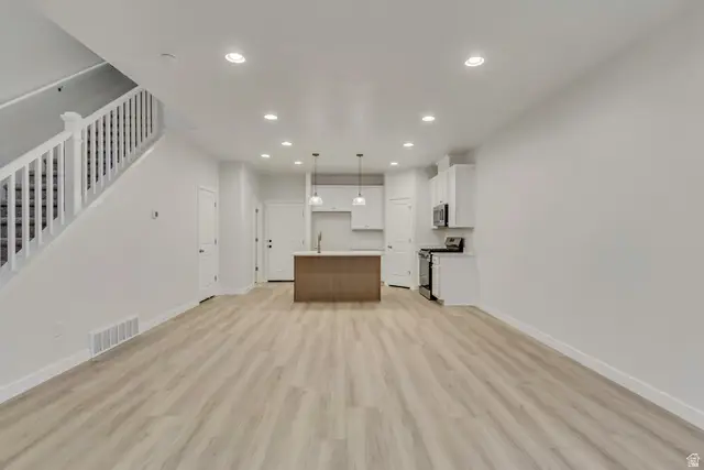 6816 S Mount Berry Rd #425, West Jordan, UT 84081 - Image #2