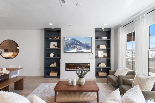 7128 S Gravel Cross Way E #189, West Jordan, UT 84081