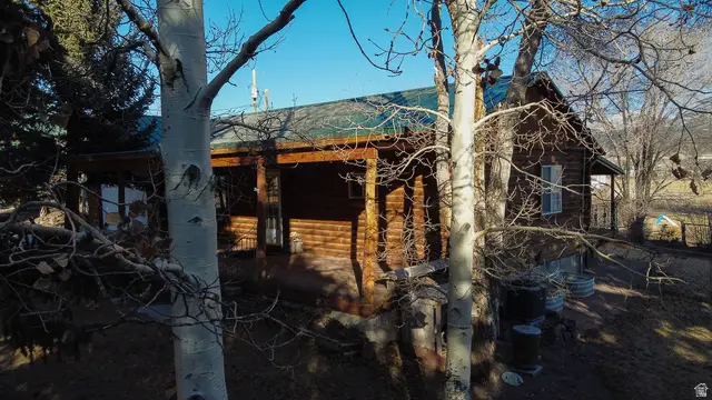 348 N Jakes Place Rd, Fremont, UT 84747 - Image #2