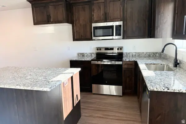 1720 E Main St #403, Tremonton, UT 84337