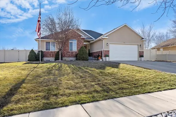 316 E Legrand Dr., Grantsville, UT 84029