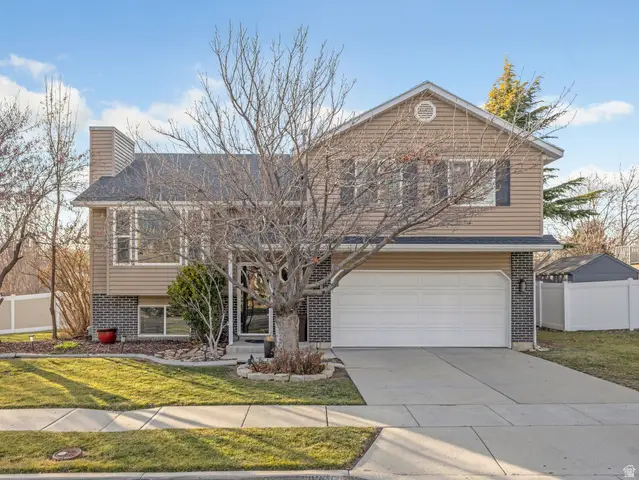 11270 S Farnsworth Ln, Sandy, UT 84070 - Image #1