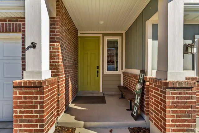 11821 S Rushmore Park Ln, Herriman, UT 84096 - Image #2