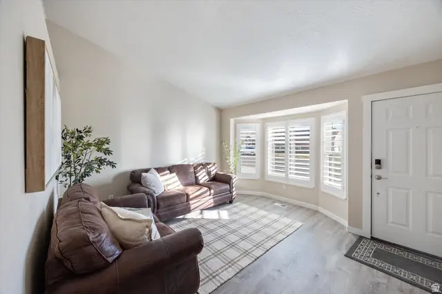 851 E Center St, Pleasant Grove, UT 84062 - Image #2