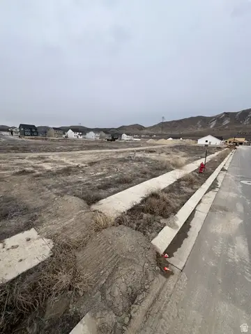 2323 E Sunflower Dr #443, Eagle Mountain, UT 84005 - Image #2