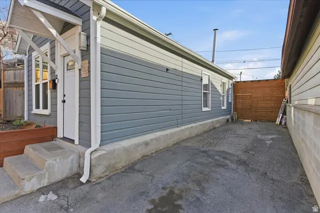 936 E Place S, Salt Lake City, UT 84102 - #3