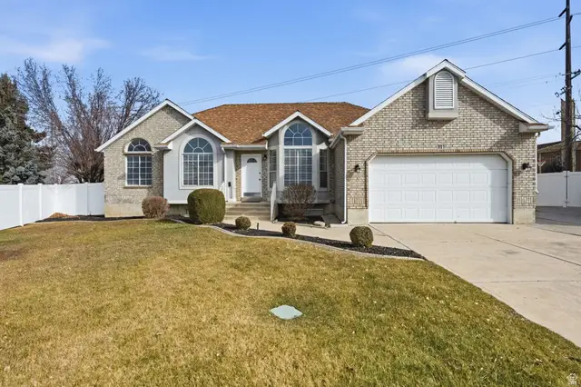 991 E Merewood Ct, Sandy, UT 84094 - Image #1