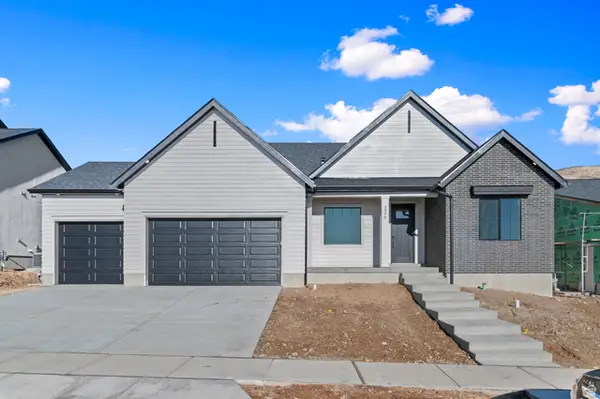 185 W Glenbrittle Dr #215, Lehi, UT 84048
