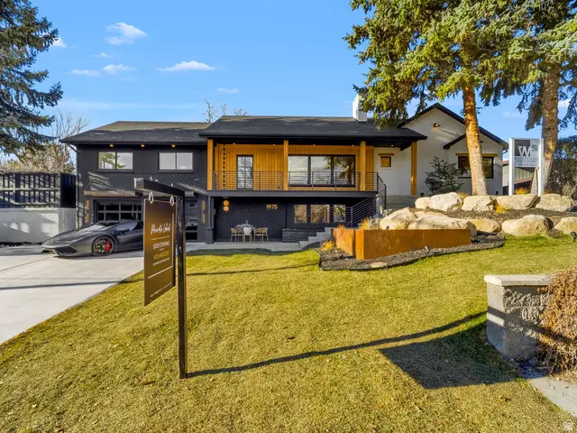 1975 E Gunderson Ln, Holladay, UT 84124 - Image #1