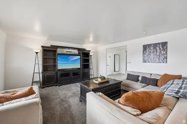 1896 Cliff Pl, Layton, UT 84041 - Image #3