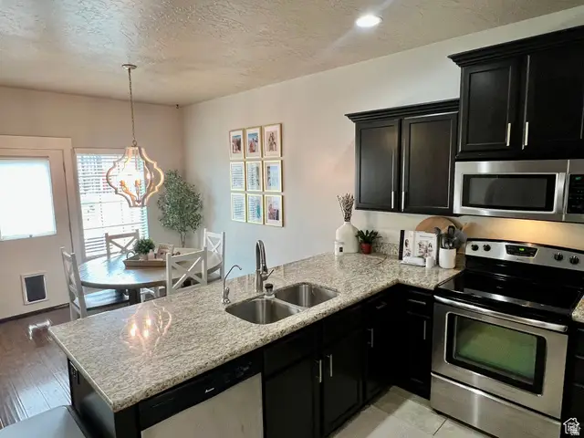 146 E Carbonell Way N, Saratoga Springs, UT 84045 - #2