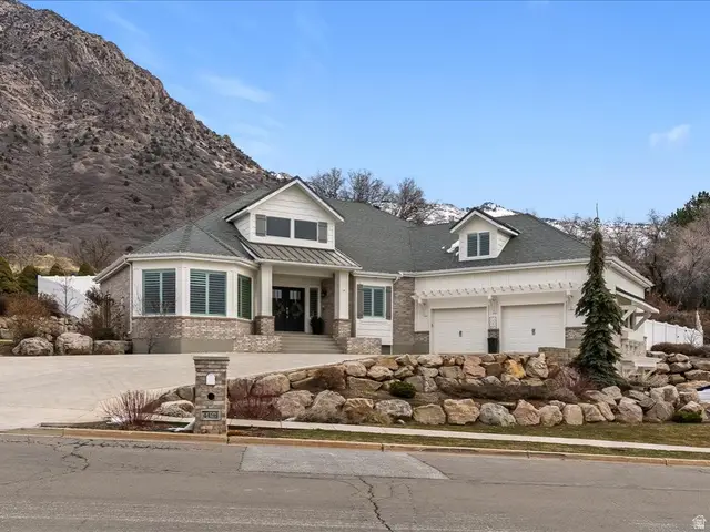 4496 Cottonwood Dr, Pleasant View, UT 84414 - Image #2