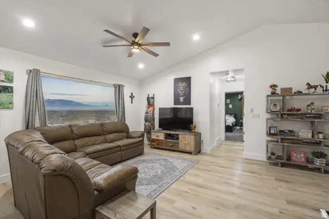 19188 N Wendell Way, Garland, UT 84312 - #3