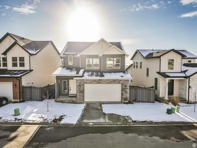 915 N Evelyn St, Farmington, UT 84025 - Image #2