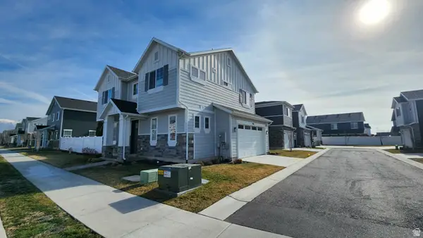 1951 W Parkview Dr, Syracuse, UT 84075