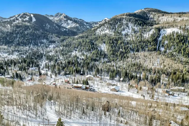 11312 E Mule Hollow Ln, Salt Lake City, UT 84121 - Image #3