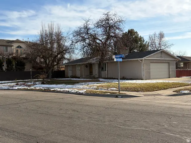2544 E Promenade Dr S, Cottonwood Heights, UT 84121 - Image #3