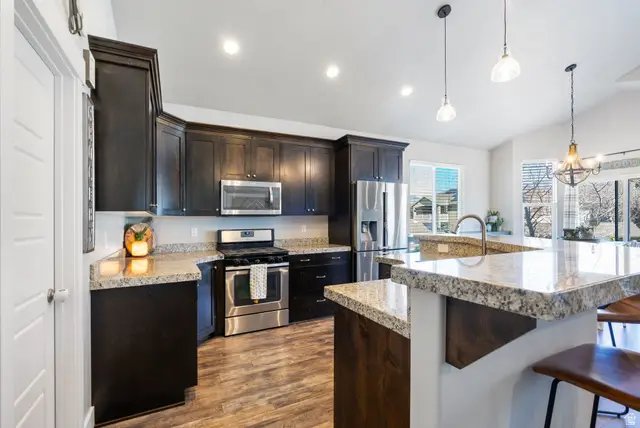 405 Vela Ct, Tooele, UT 84074 - #2