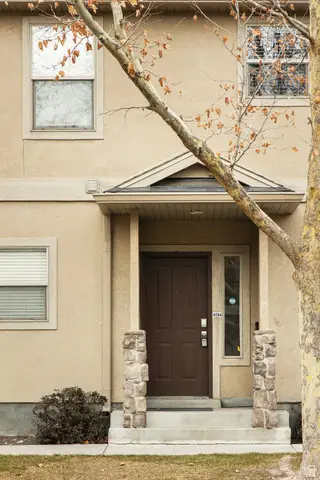4594 S Red Sage Ct, Salt Lake City, UT 84107 - Image #2