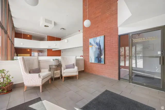 850 S Donner Way #403, Salt Lake City, UT 84108 - Image #2