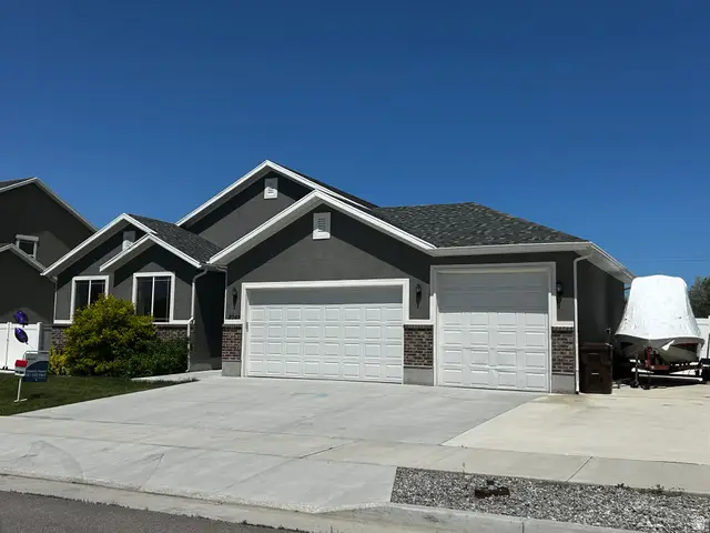 2045 E Mine Rock Rd, Lake Point, UT 84074 - #1