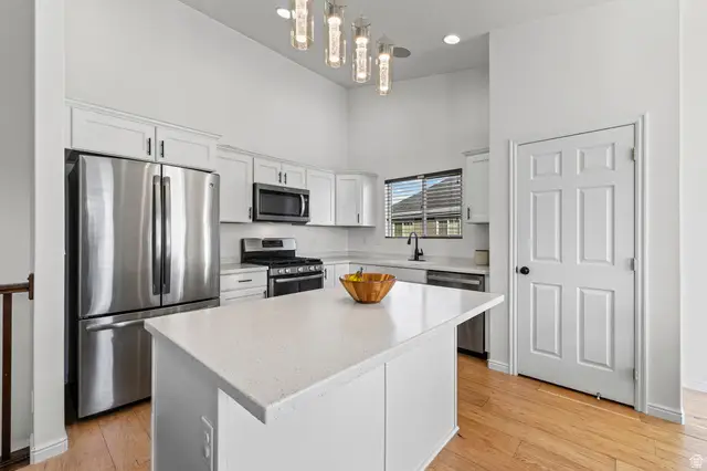 1952 N 2600 W, Lehi, UT 84043 - Image #3