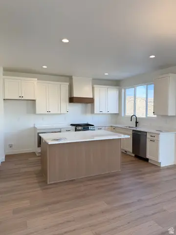 6934 Pointe Cedar Ln #330, West Jordan, UT 84081 - Image #2