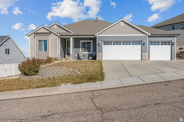 3354 W Kingsbury Dr, Cedar City, UT 84720 - Image #2