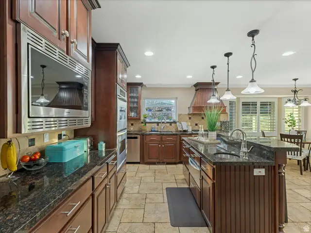 3064 E Granite Meadow Ln, Sandy, UT 84092 - Image #3