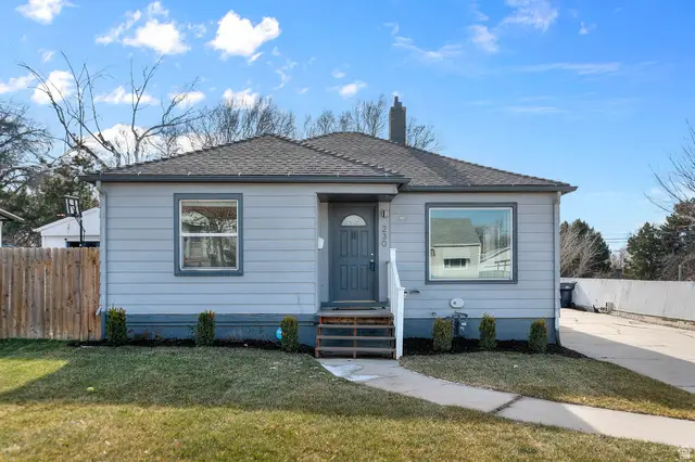 230 S Lakeview Dr E, Clearfield, UT 84015 - Image #1