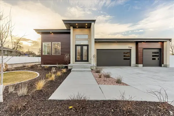 7044 S 1700 E, Cottonwood Heights, UT 84121
